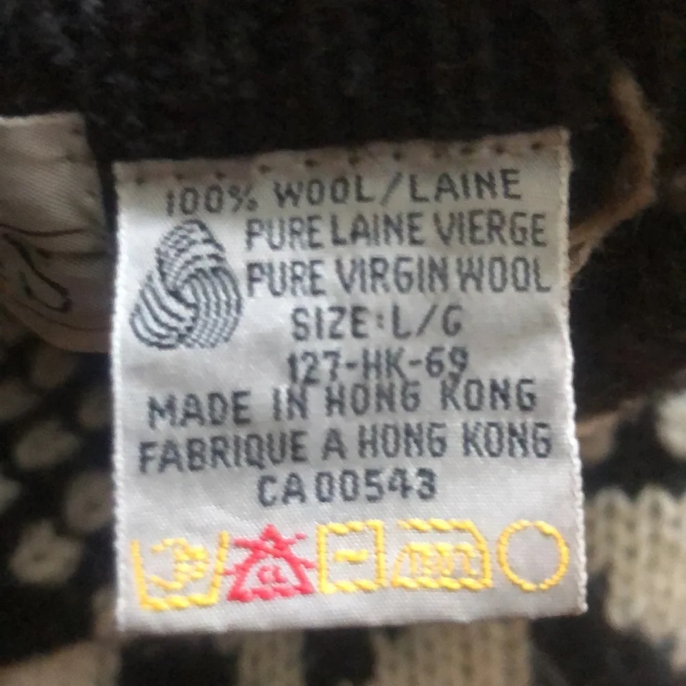 Black & White Geometric Knit Sweater - Men - Picture 3 of 11